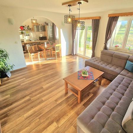Sinac Holiday Home Melani מראה חיצוני תמונה