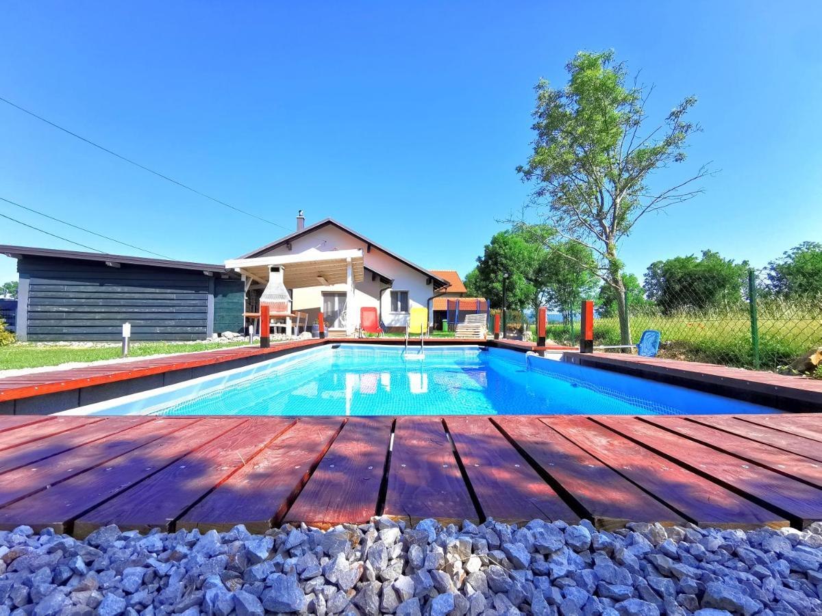 Sinac Holiday Home Melani מראה חיצוני תמונה