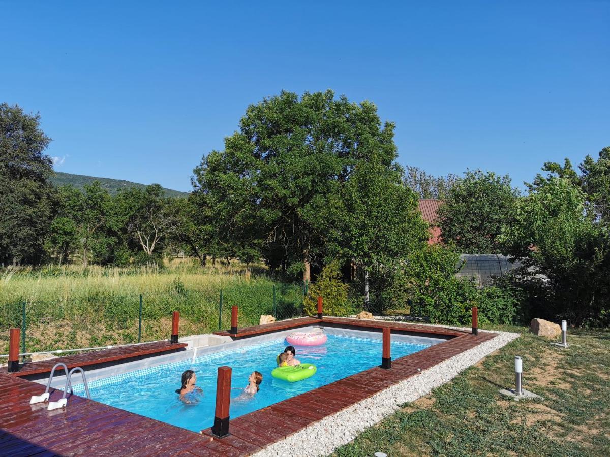 Sinac Holiday Home Melani מראה חיצוני תמונה